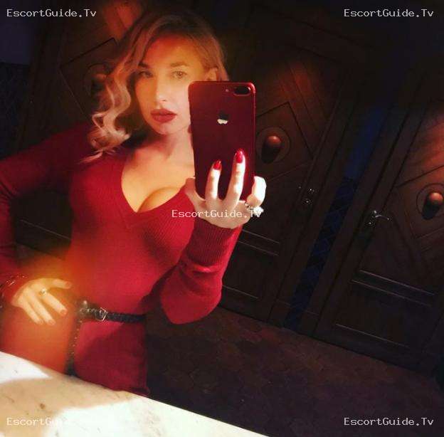 Fiona_flexygirl