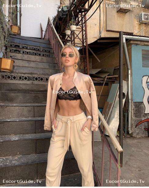 Angelina_sf