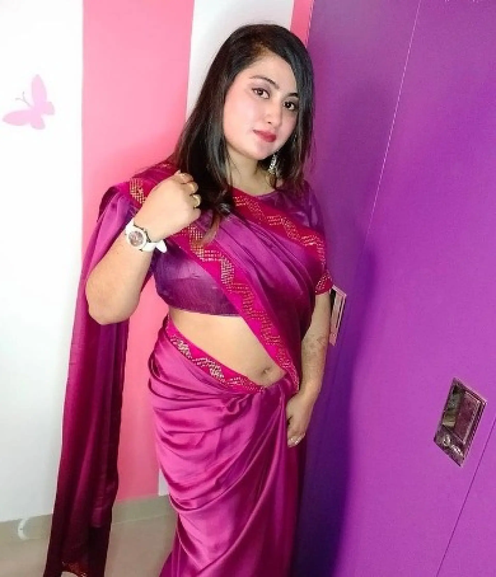 Call Girls in Delhi Munirka 9911107661 Escorts service❤️